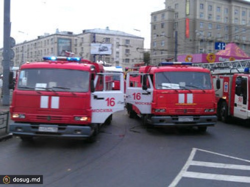 Станцию "Авиамоторная" в московском метро эвакуировали из-за задымления