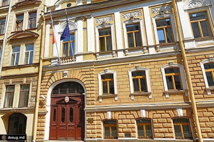 Суд Петербурга постановил выселить генконсульство Польши
