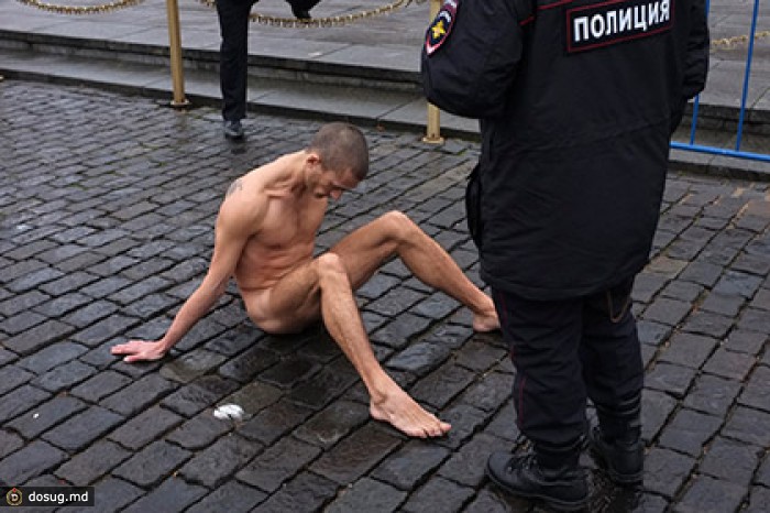 Суд отказался рассматривать дело художника Павленского