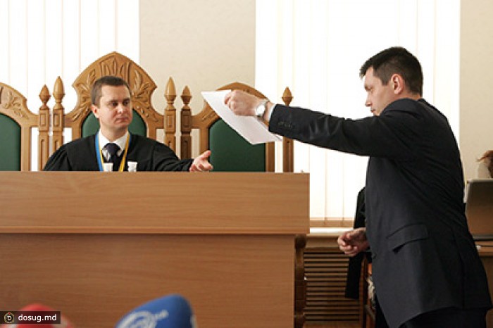 Суд отменил решение о выплате Украиной миллионного долга России