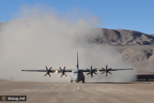 Транспортник Super Hercules сел на самый высокогорный аэродром