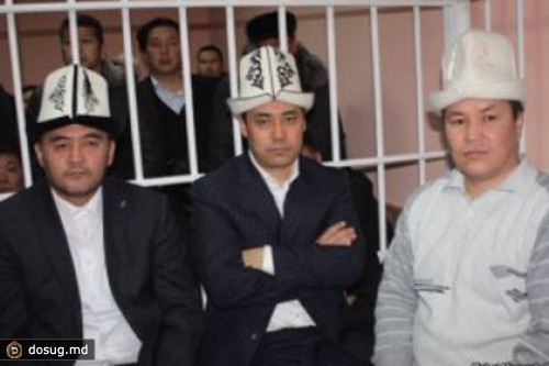 Трех киргизских депутатов вновь осудили за попытку мятежа