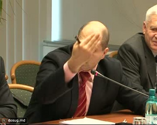 Треть объемов нефтепродуктов реализуется по талонам, убежден гендиректор НАРЭ