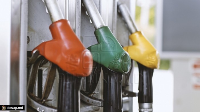 Три крупных экспортера нефтепродуктов объявили о снижении цен на топливо