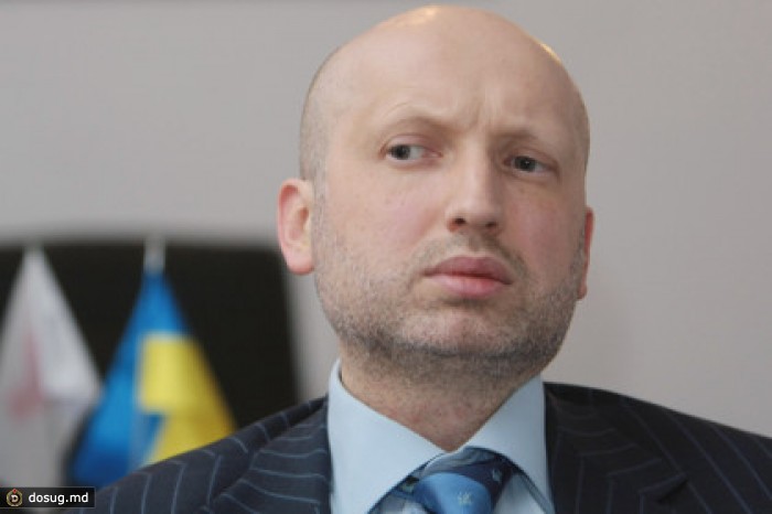 Турчинов подписал указ о выводе украинских войск из Крыма