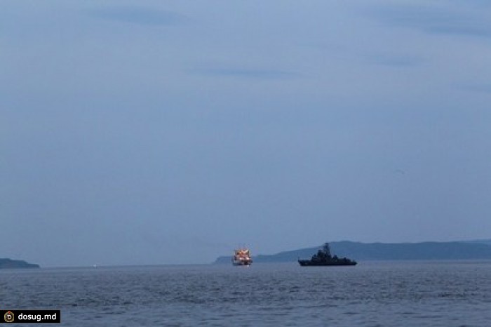 У Камчатки затонул большой морозильный траулер