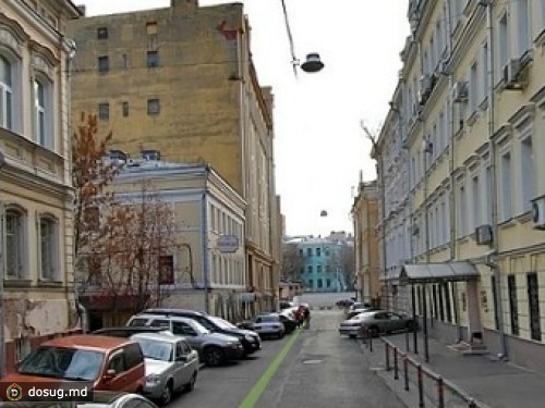 У замдиректора Музея Москвы гость украл драгоценности и "Мерседес"