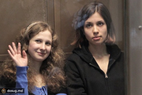 Участницы Pussy Riot хотят заменить колонию на исправительные работы