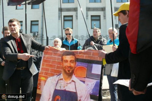 Украинские националисты провели акцию «АнтиУргант»