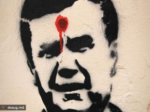 Украинца осудили за граффити с "подстреленным Януковичем"