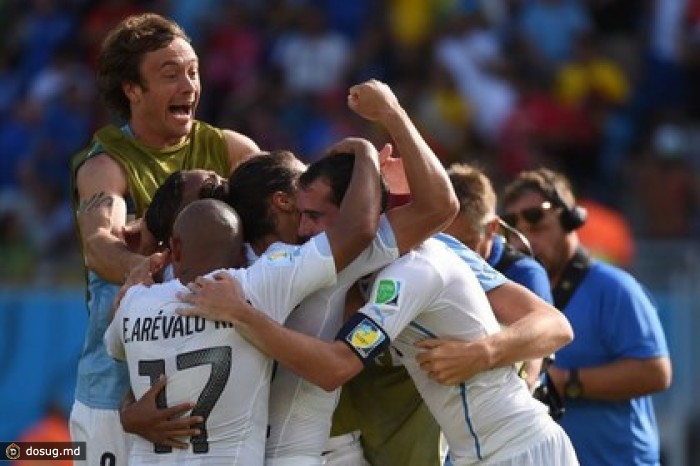 Уругвай вырвал у Италии путевку в плей-офф ЧМ-2014