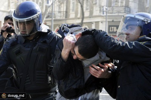 В Баку освобождено большинство участников разогнанного митинга