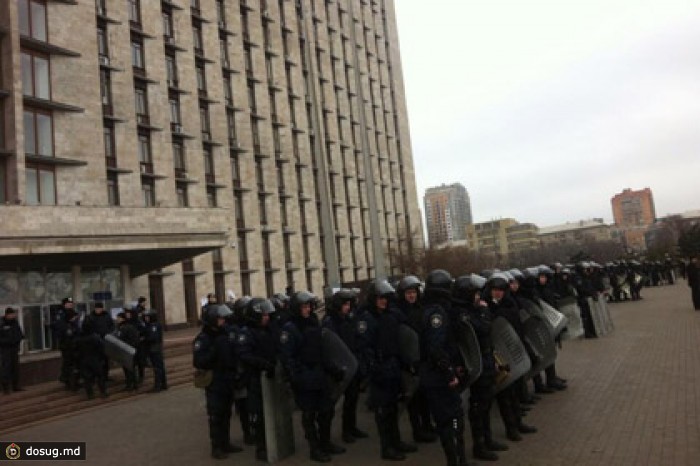 В Донецке эвакуировали захвативших администрацию активистов