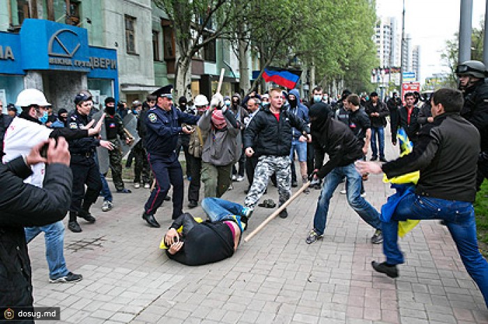 В Донецке освободили семерых участников проукраинского митинга