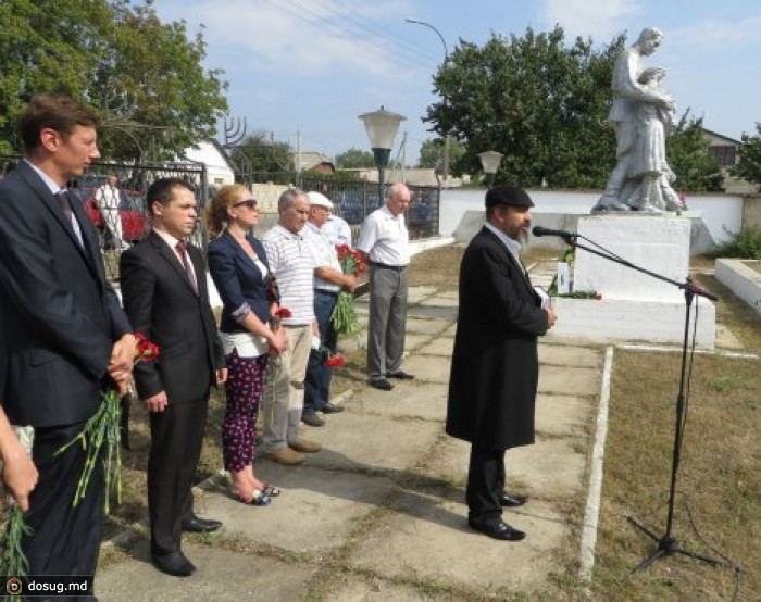 В Дубоссарах прошел митинг-реквием к годовщине массового расстрела евреев