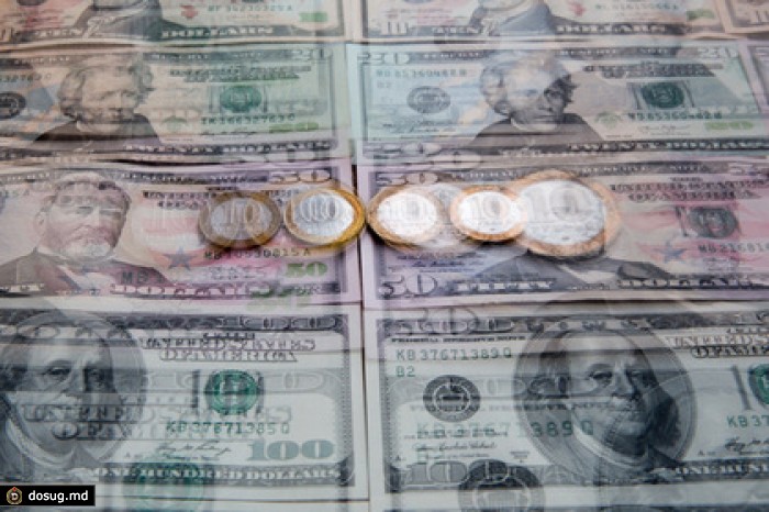 В Думе приравняли отказ от поддержки рубля к нарушению Конституции