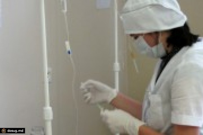 В Единцах ВИЧ-инфицированный пациент уколол иглой медсестру