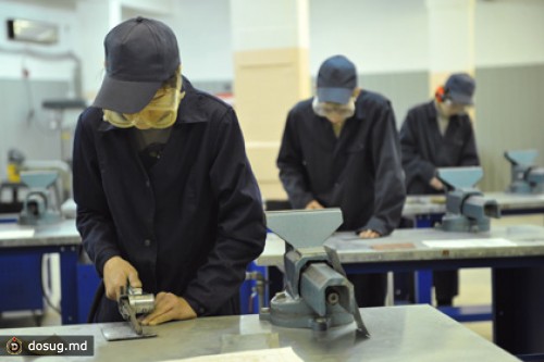 В Госдуме предложили отменить ЕГЭ для поступающих в ПТУ