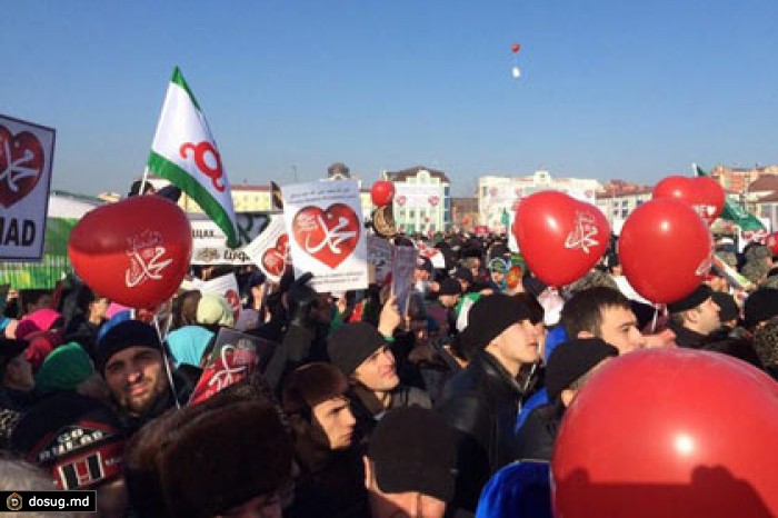 В Грозном начался митинг против карикатур на пророка Мухаммеда