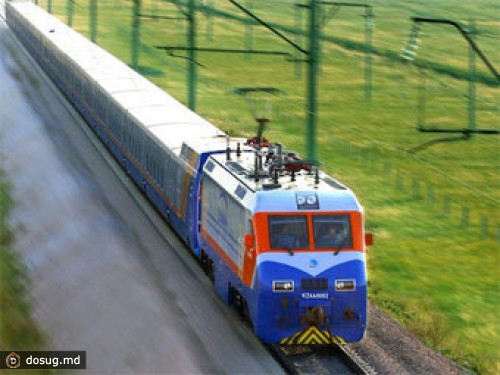 В Казахстане сообщивший о бомбе в поезде пассажир "эвакуировался" на ходу