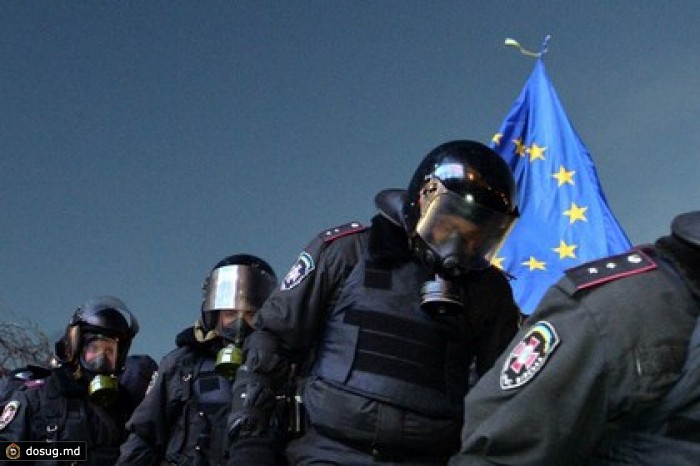 В Киеве произошли столкновения между митингующими и милицией
