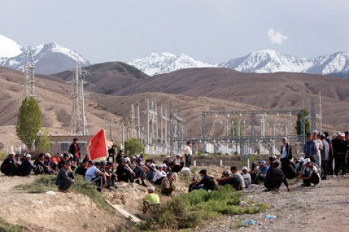 В Киргизии разблокирована стратегическая автотрасса