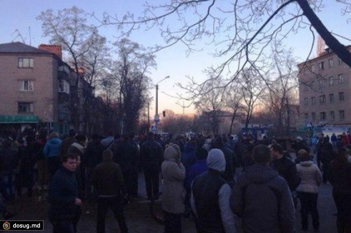 В Константиновке подожгли общежитие с военными