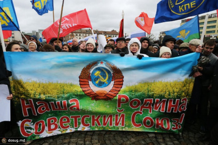 В Крыму начался референдум о присоединении к России