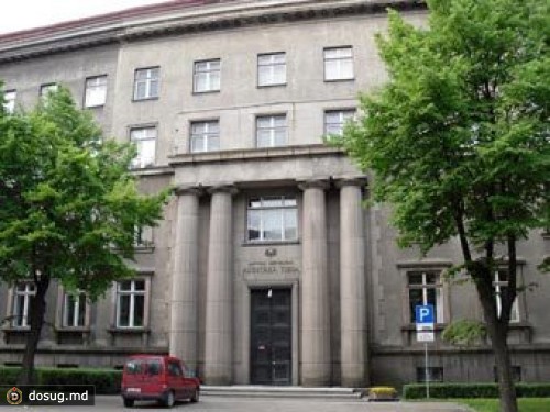 В Латвии суд разрешил заключенным спать днем