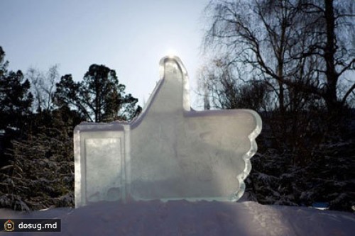 В Литве воздвигнут гигантскую скульптуру Like