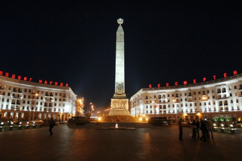 В Минске ливень потушил Вечный огонь