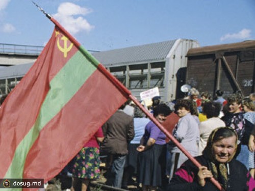 В Молдавии вступил в силу запрет на коммунистическую символику