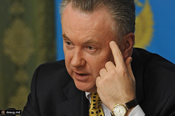 В Москве признали авторов заявлений о Суркове достойными психлечебницы