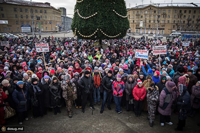 В Новосибирске митинг против закрытия рынка собрал пять тысяч человек