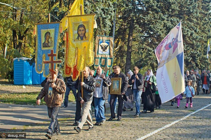 В Одессе провели крестный ход против евроинтеграции