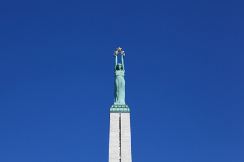 В Риге анонсировали сожжение флага ЕС