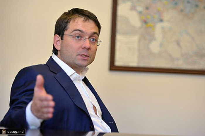 В Симферополе застрял в лифте замминистра строительства и ЖКХ России