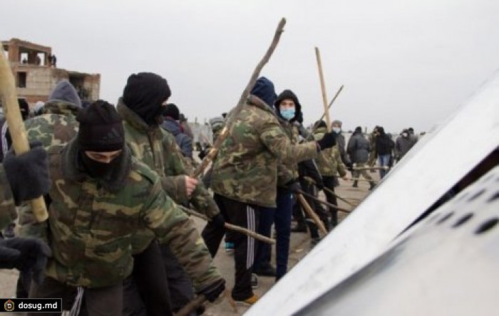 В Тирасполе провели учения по разгону митингов и освобождению заложников. ФОТО