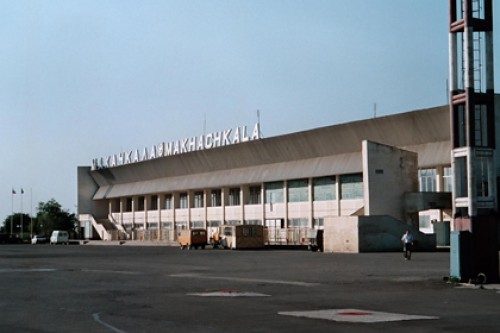 В аэропорту Махачкалы устроили массовую драку