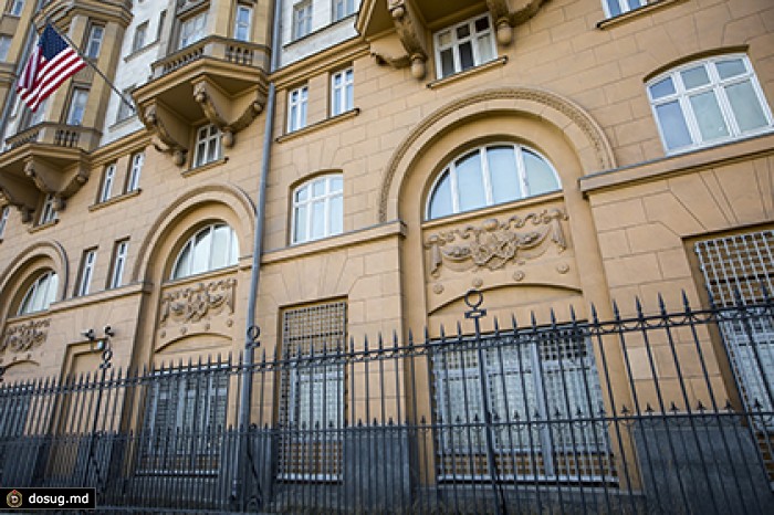 В американском посольстве рассказали про пытавшегося проникнуть к ним мужчину