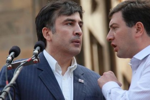 В мэрии Тбилиси возобновились задержания