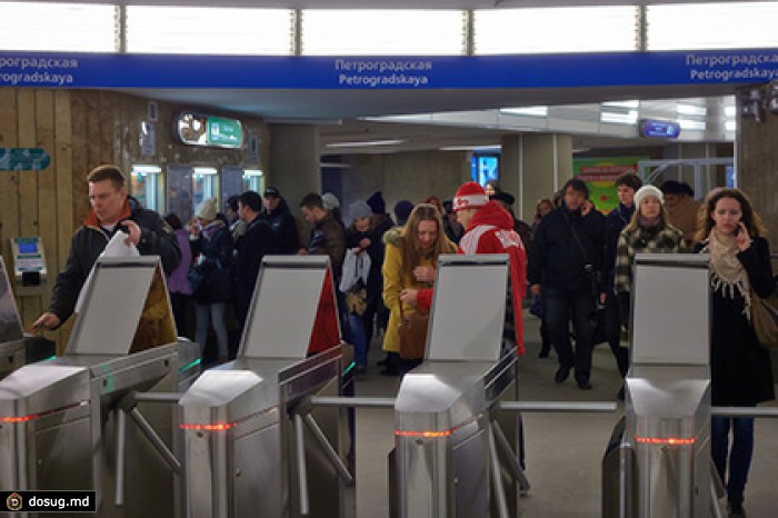 В петербургском метро ограничили продажу жетонов