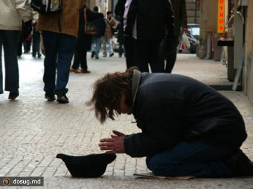В центре Риги запретят попрошайничать