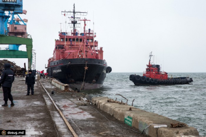 В ящиках с погибшими моряками траулера обнаружили еще одно тело