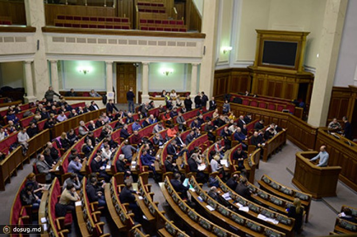 Верховная Рада взяла перерыв до утра