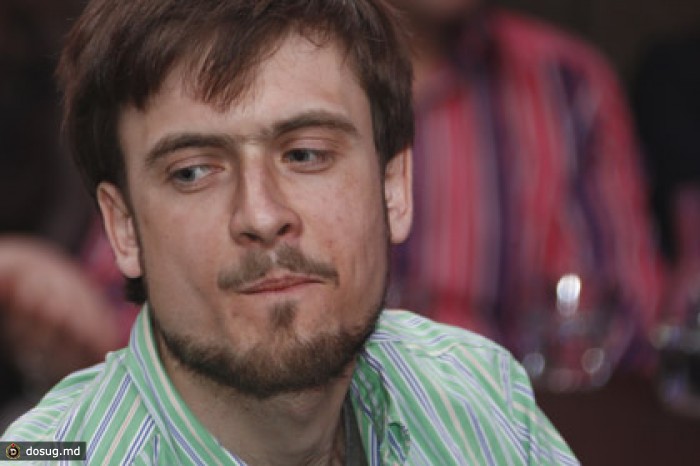 Верзилова оштрафовали за неподчинение приставу