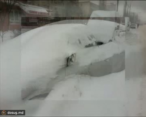 Вы - очевидец: после уборки во дворах, водители не смогли попасть в автомобили