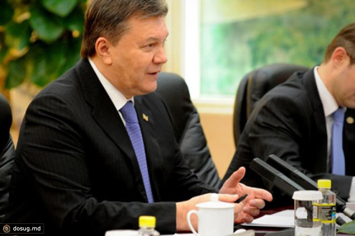 Янукович передумал лететь на Мальту