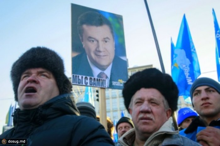 Янукович предупредил о возможности разрушения Украины