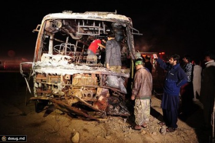 Жертвами дорожной аварии в Пакистане стали почти 60 человек